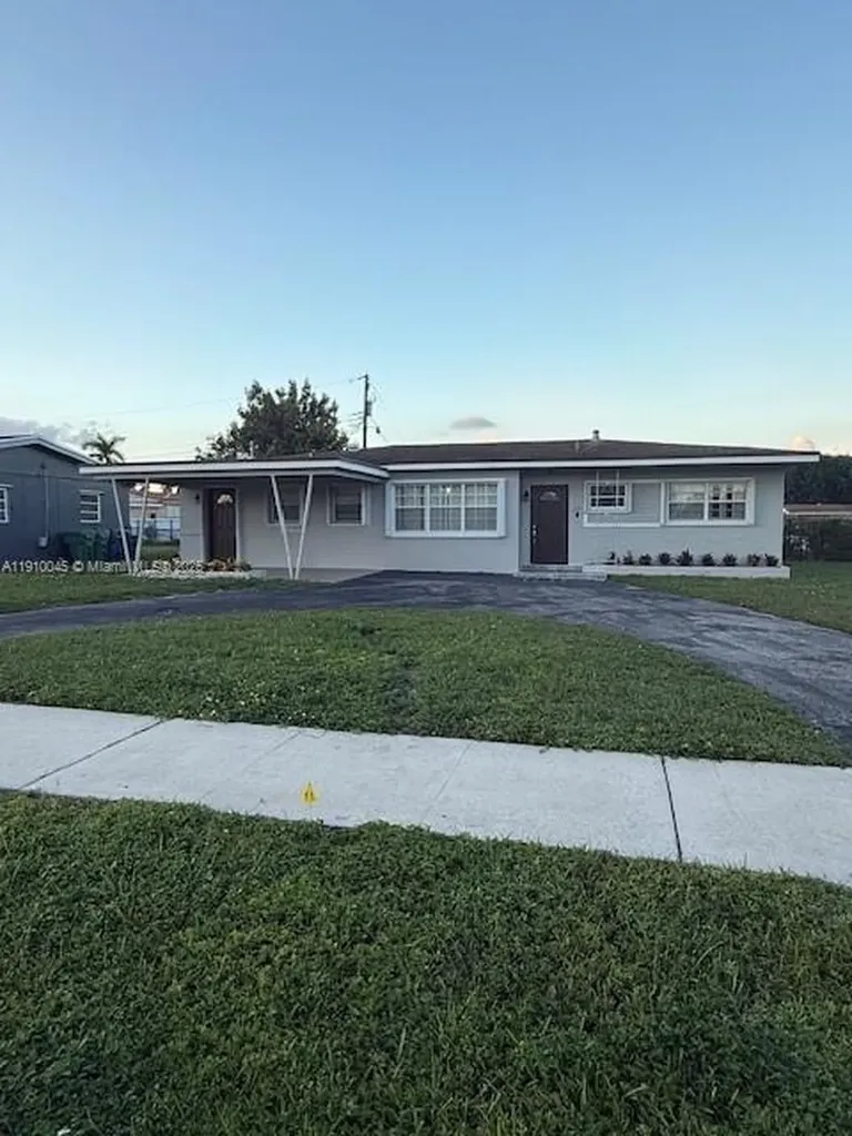 1735 NW 189th Terrace Miami Gardens FL 33056