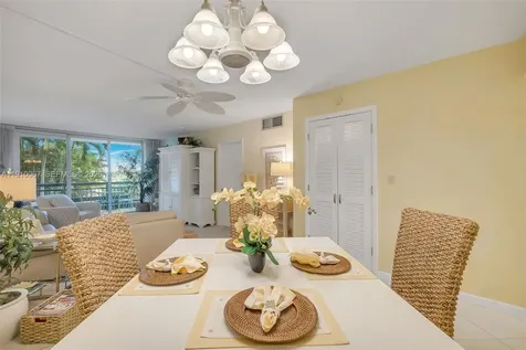 555 NW 4th Avenue Boca Raton FL 33432