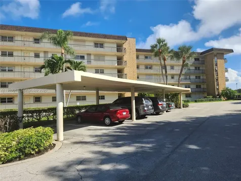 555 NW 4th Avenue Boca Raton FL 33432