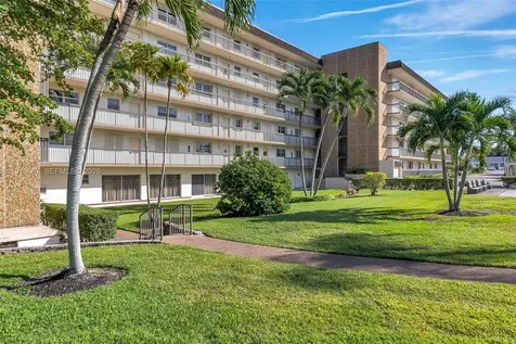 555 NW 4th Avenue Boca Raton FL 33432