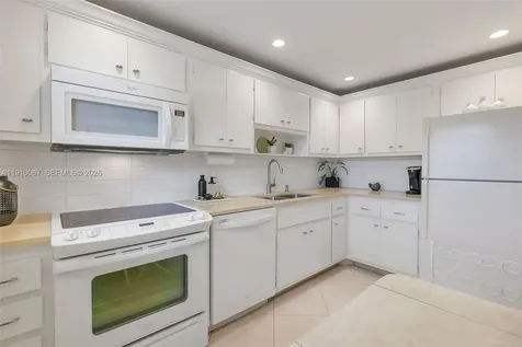 555 NW 4th Avenue Boca Raton FL 33432