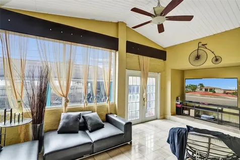 652 SE 8th Street Hialeah FL 33010