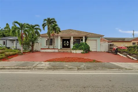 652 SE 8th Street Hialeah FL 33010