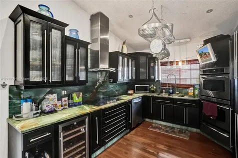 652 SE 8th Street Hialeah FL 33010