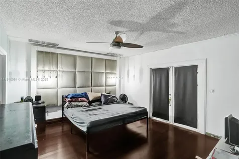 652 SE 8th Street Hialeah FL 33010