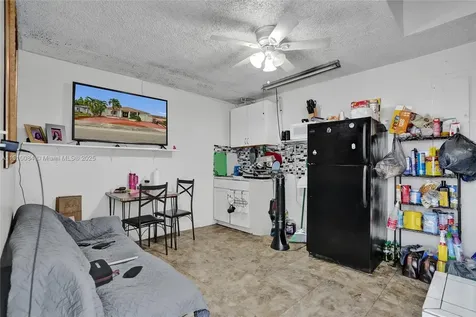 652 SE 8th Street Hialeah FL 33010