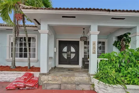 652 SE 8th Street Hialeah FL 33010