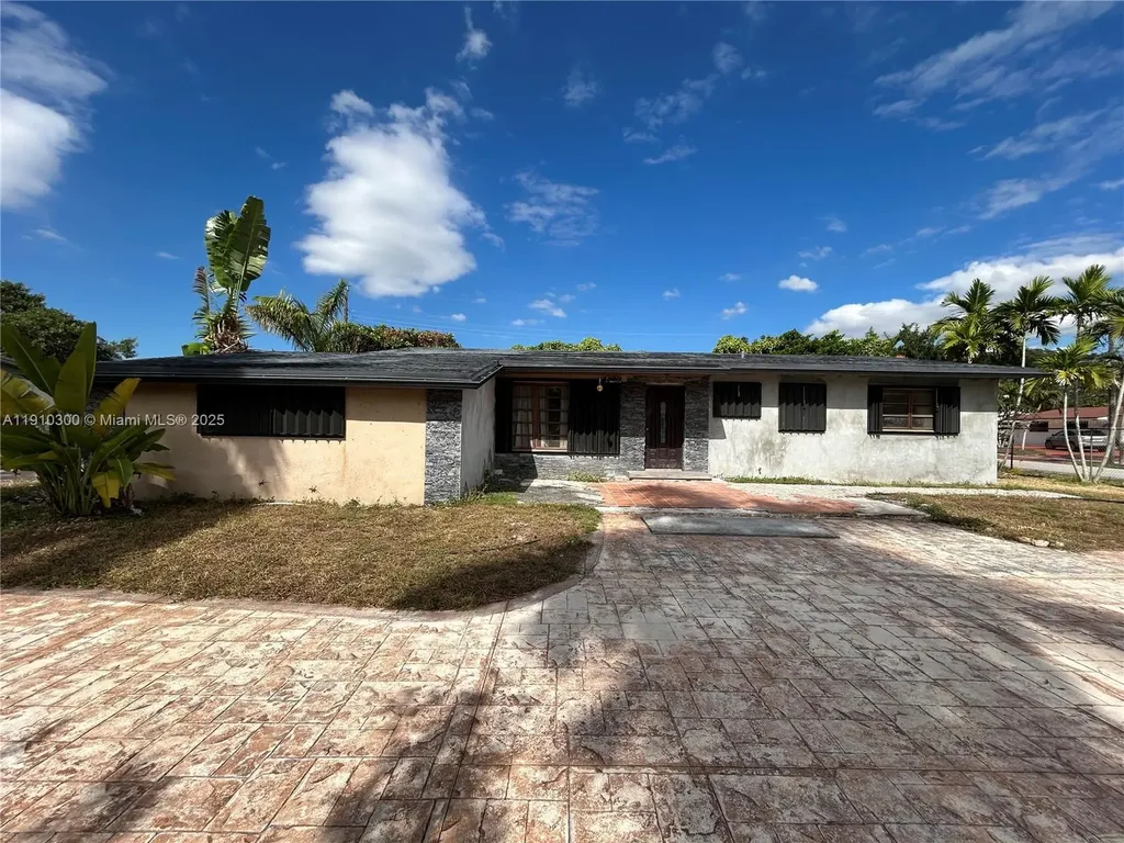 10441 SW 48th Street Miami FL 33165