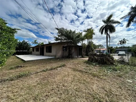 10441 SW 48th Street Miami FL 33165