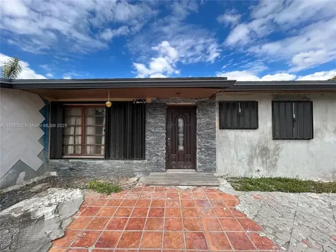 10441 SW 48th Street Miami FL 33165