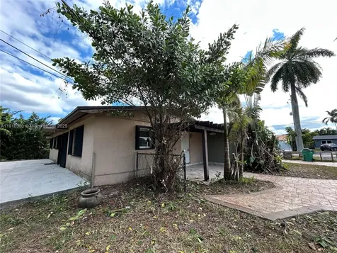 10441 SW 48th Street Miami FL 33165