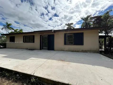 10441 SW 48th Street Miami FL 33165