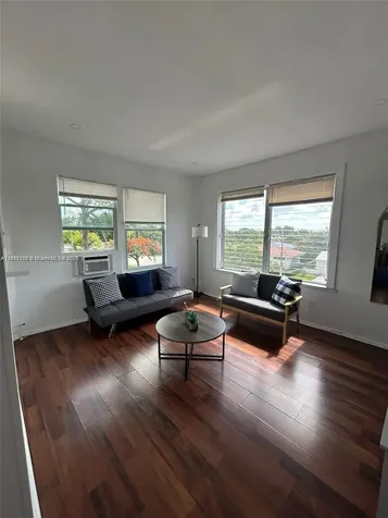 444 Ponce De Leon Boulevard Coral Gables FL 33134