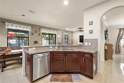 8825 NW 100th Place Doral FL 33178
