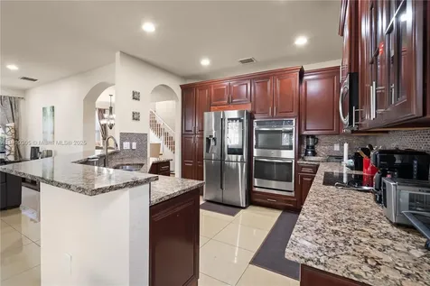 8825 NW 100th Place Doral FL 33178