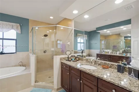 8825 NW 100th Place Doral FL 33178