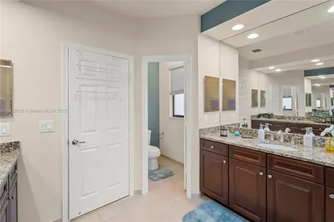 8825 NW 100th Place Doral FL 33178