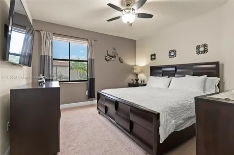 8825 NW 100th Place Doral FL 33178