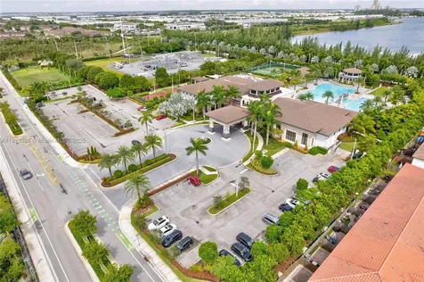 8825 NW 100th Place Doral FL 33178