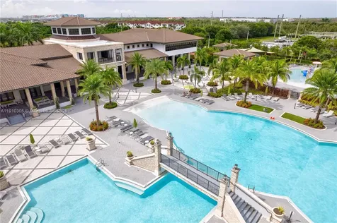 8825 NW 100th Place Doral FL 33178