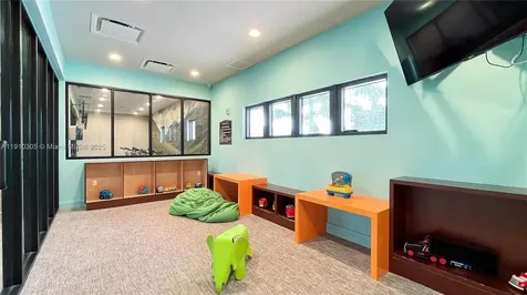 8825 NW 100th Place Doral FL 33178