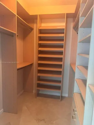 5025 Collins Avenue Miami Beach FL 33140