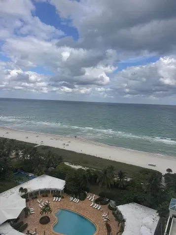 5025 Collins Avenue Miami Beach FL 33140