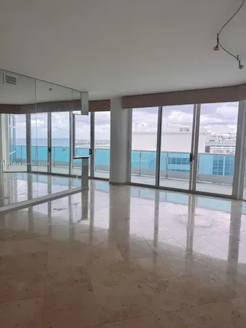 5025 Collins Avenue Miami Beach FL 33140