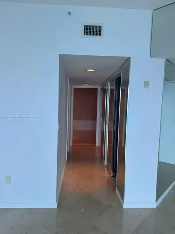 5025 Collins Avenue Miami Beach FL 33140