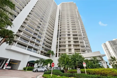 20281 E Country Club Drive Aventura FL 33180