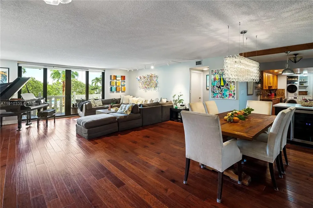 1111 Crandon Boulevard Key Biscayne FL 33149