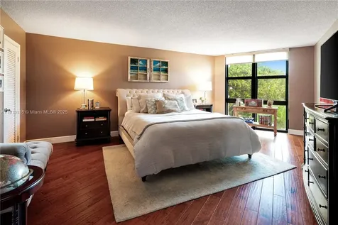 1111 Crandon Boulevard Key Biscayne FL 33149