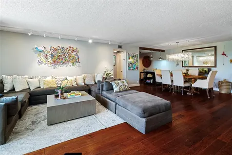 1111 Crandon Boulevard Key Biscayne FL 33149
