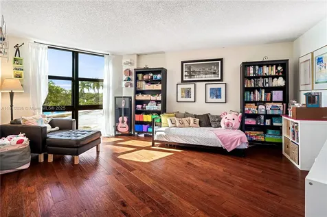 1111 Crandon Boulevard Key Biscayne FL 33149