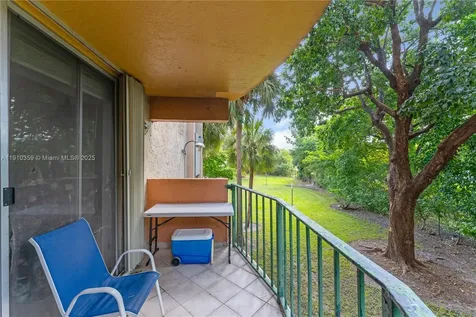 9320 Fountainebleau Boulevard Miami FL 33172