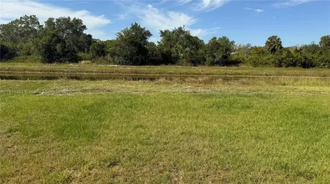 Lehigh Acres FL 33905