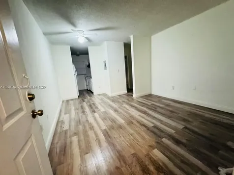 932 NW 5th Street Miami FL 33128