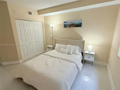 17150 N Bay Road Sunny Isles Beach FL 33160