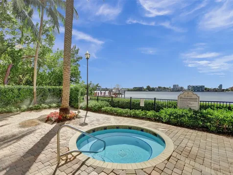 17150 N Bay Road Sunny Isles Beach FL 33160
