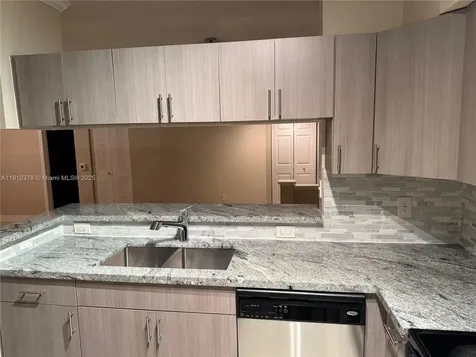 17150 N Bay Road Sunny Isles Beach FL 33160