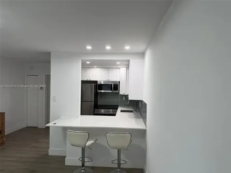 926 Michigan Avenue Miami Beach FL 33139