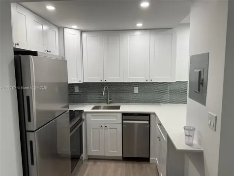 926 Michigan Avenue Miami Beach FL 33139