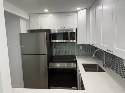 926 Michigan Avenue Miami Beach FL 33139