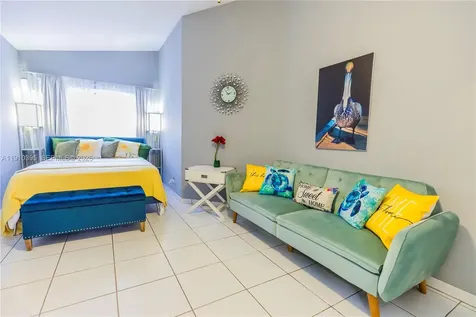 1327 Seagrape Circle Weston FL 33326