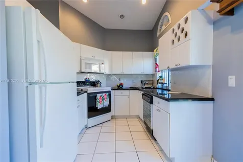 1327 Seagrape Circle Weston FL 33326