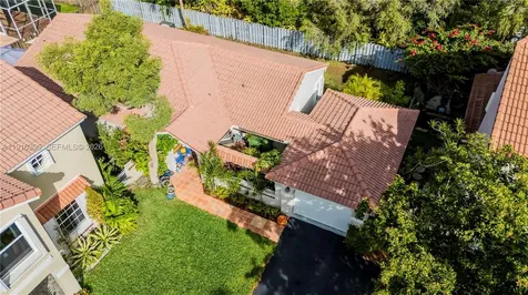 1327 Seagrape Circle Weston FL 33326