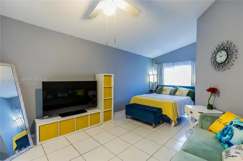 1327 Seagrape Circle Weston FL 33326
