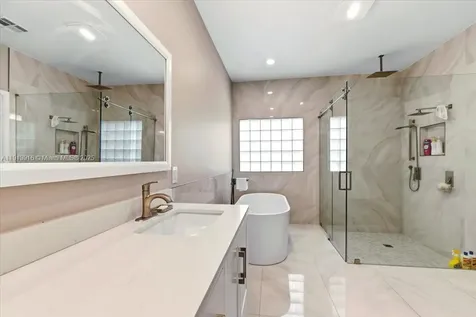 9353 Cove Point Circle Boynton Beach FL 33472