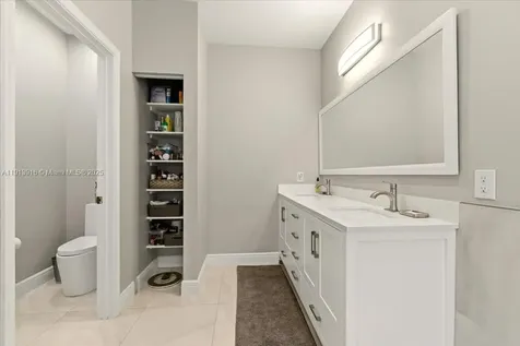 9353 Cove Point Circle Boynton Beach FL 33472