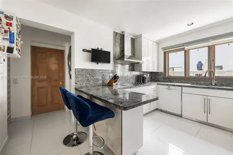 4120 Hardie Avenue Miami FL 33133